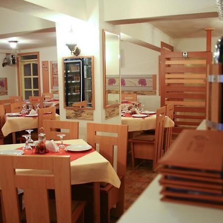 Pension Varadia Орадя Экстерьер фото